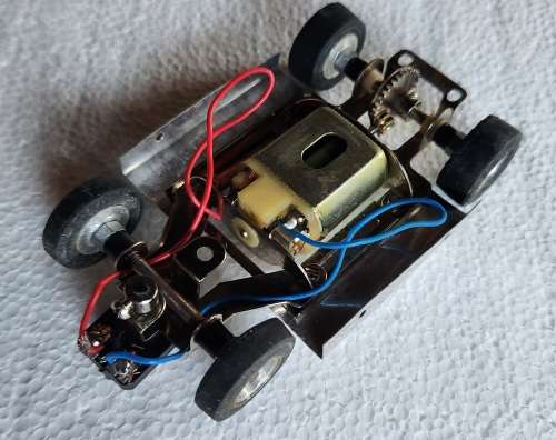 RIKO GXL Slot Car (R1617 McLaren M20)