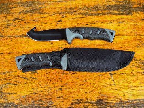 HUNTER WITH GUT HOOK