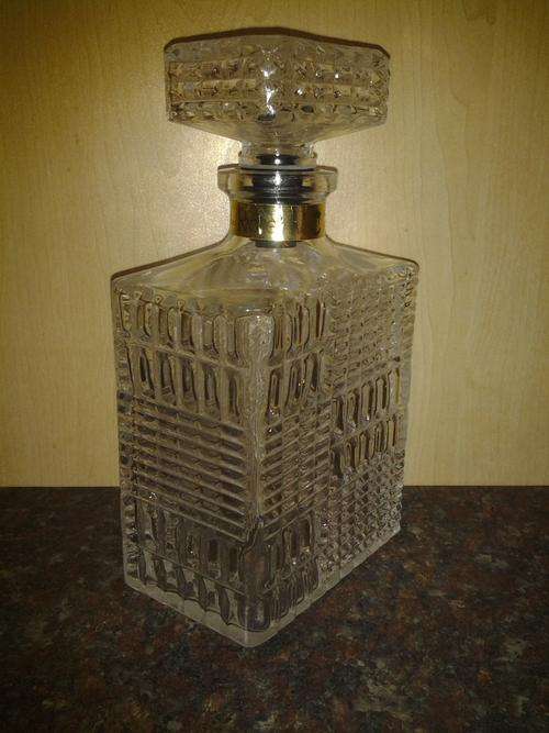 Richelieu Decanter with Stopper