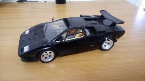 1988 Lamborghini Countach 1.18 Burago