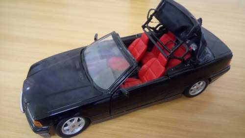 1993 Bmw 325i Convertible 1.18 Maisto