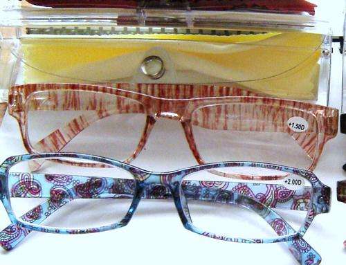 ** New Zooty Reading Glasses with Cases - Crazy R5 Start **