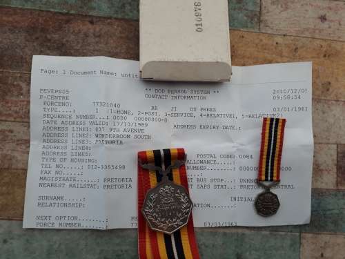 South Africa Set Full And Miniature Army Southern Africa Medals In Origional Box With Certificate