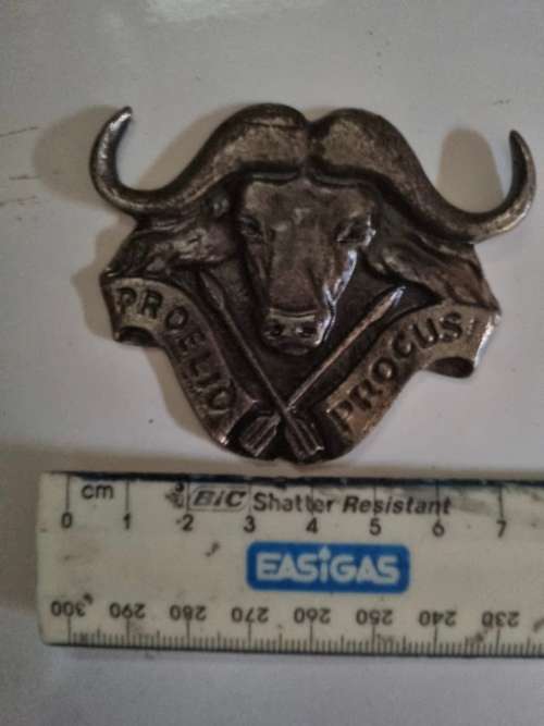 32 Battalion shield badge