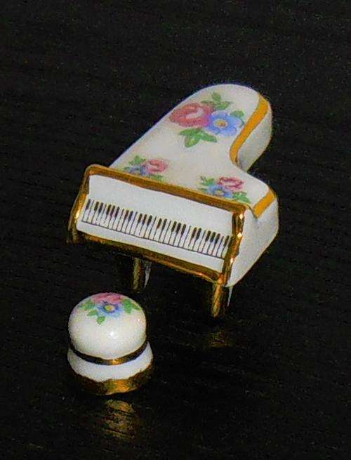 Collectable Limoges Miniatures 2pc "Piano Set"