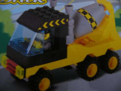 CEMENT TRUCK TO BE BUILD - HOURS OF FUN