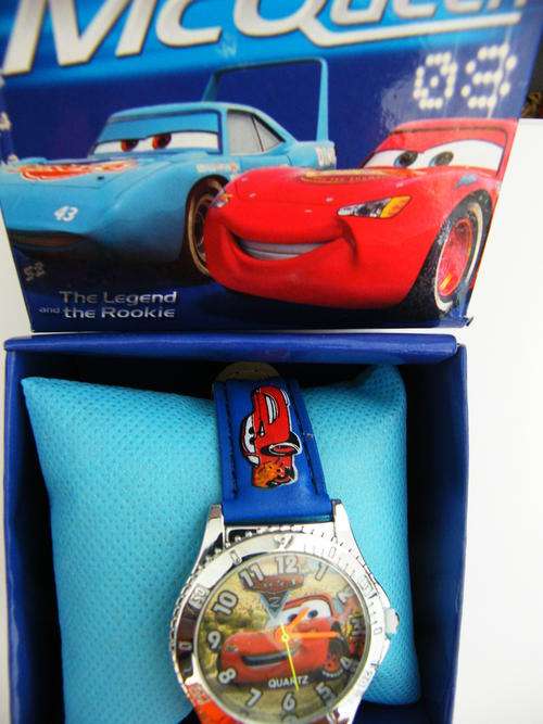 BRAND NEW CARS 2 WATCH - GREAT GIFT