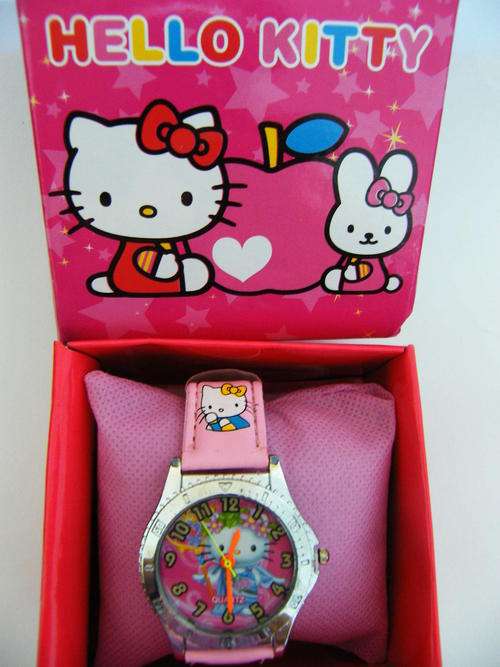 HELLO KITTY WATCH - MUST HAVE FOR ALL HELLO KITTY FANS