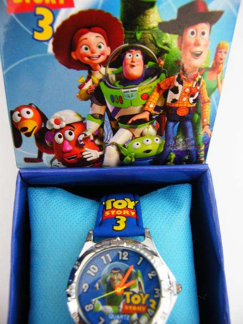 LAST ONE - TOY STORY 3 - BUZZ LIGHTYEAR WATCH - FANTASTIC GIFT!!!
