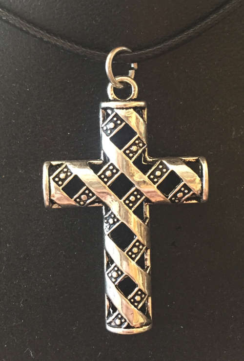 CP01 - CROSS PENDANT NECKLACE - WITH ROPE CHAIN