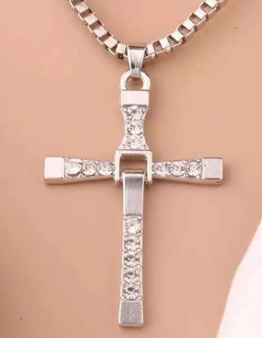 SC01 - SILVER CROSS PENDANT AND NECLACE