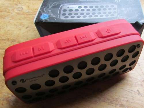 BLUE TOOTH SPEAKER - OUTDOOR TYPE - VERY LOUD - ROBUST