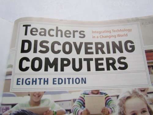 TEACHERS DISCOVERING COMPUTERS - 8TH EDITION - GUNTER - UNISA