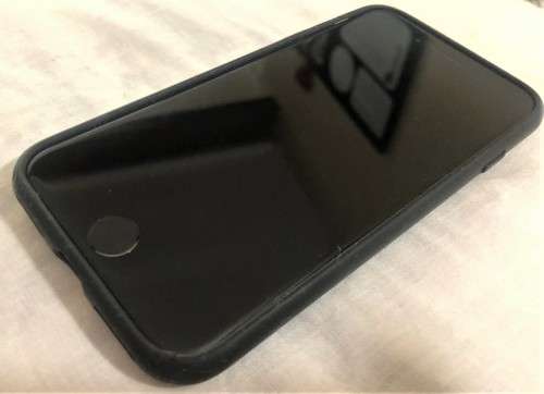 APPLE iPHONE 7 - 32GB - EXCELLENT CONDITION + BOX + CHARGER + COVER