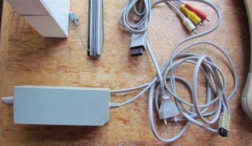 Wii Power Supply + Wii Fit Board + Eye +++***CONSOLE NOT WORKING *** PARTS ONLY