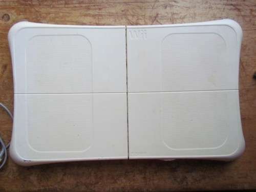 Wii Power Supply + Wii Fit Board + Eye +++***CONSOLE NOT WORKING *** PARTS ONLY