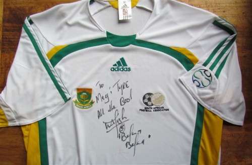 BAFANA BAFANA JERSEY **SIGNED BY MARK FISH** CRAZY R1 START ** HARD TO REPLACE