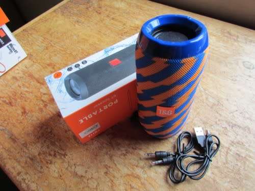 T&G BLUE TOOTH SPEAKER **LOUD & SPLASHPROOF** LOW START