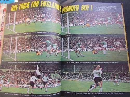 SCORCHER ANNUAL **HARD TO FIND** SOCCER THEME - SEE PICS