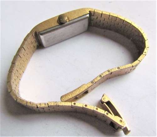 @@CRAZY R1 START@@ ROAMER Vintage Ladies Watch**Dont know if working**see pics