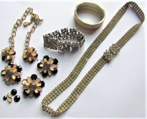 Vintage Jewellery Lot - Antique Costume Jewellery @@All for 1 bid R1 START@@