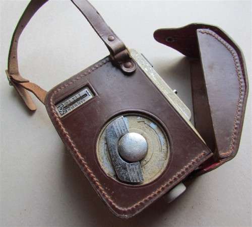 CIMA D8 8mm Camera 1950`s + Leather Cover - Made in Germany - Can not say if working