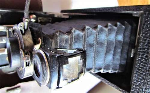 VINTAGE KODAK ANTIQUE CAMERA