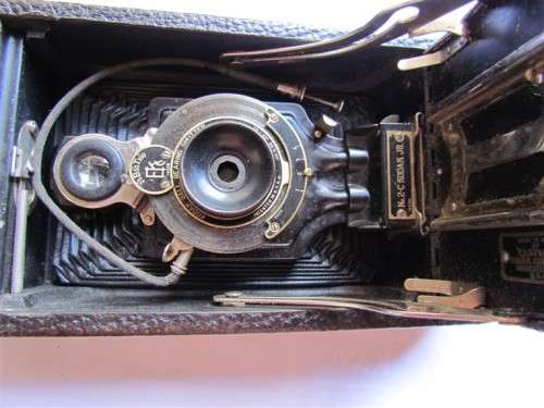 VINTAGE KODAK ANTIQUE CAMERA