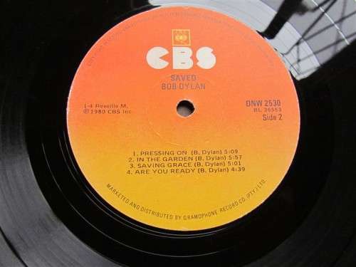 BOB DYLAN - SAVED - 1980 VINTAGE LP
