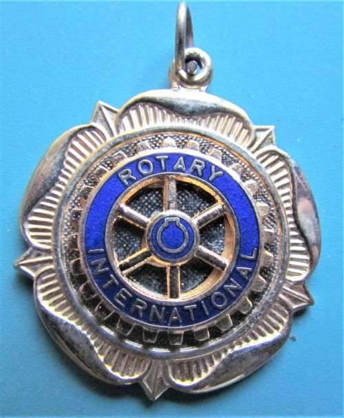 LARGE ROTARY INTERNATIONAL MEDALLION