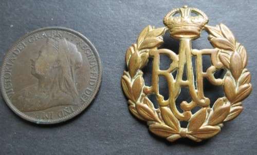 RAF Cap badge