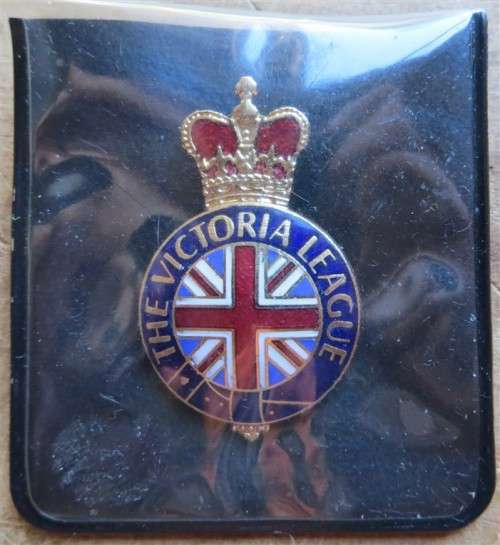 Vintage The Victoria League Enamelled Badge - Excellent Condition Original Pouch