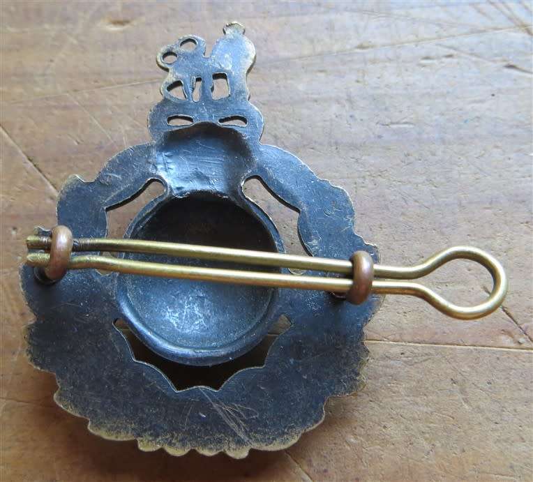 Royal Marines Commando brass cap badge - all intact