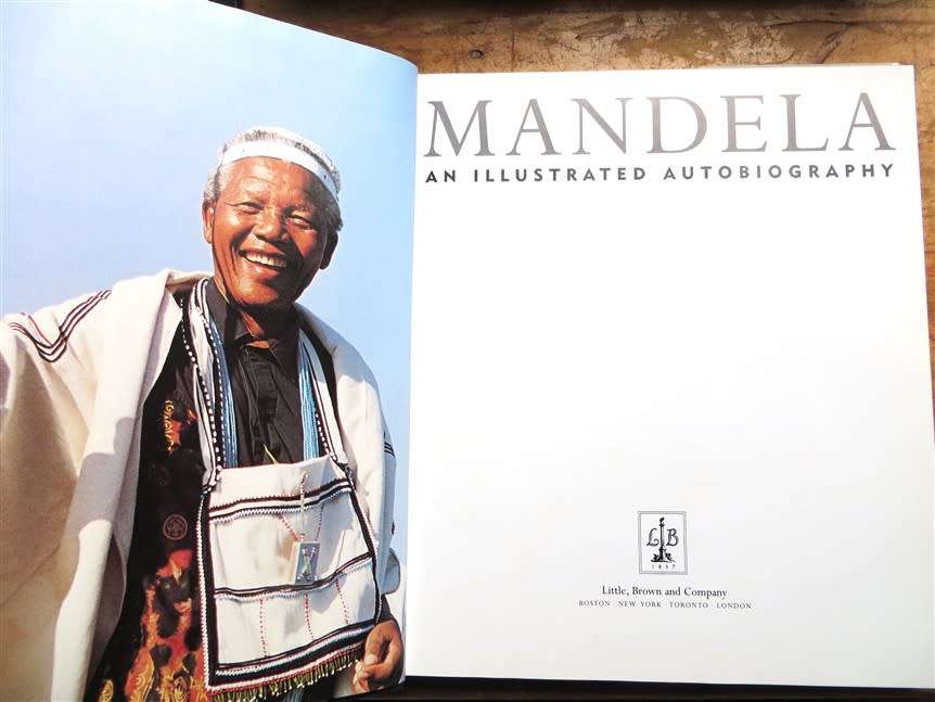 Mandela - An illustrated Biography 1st Edition