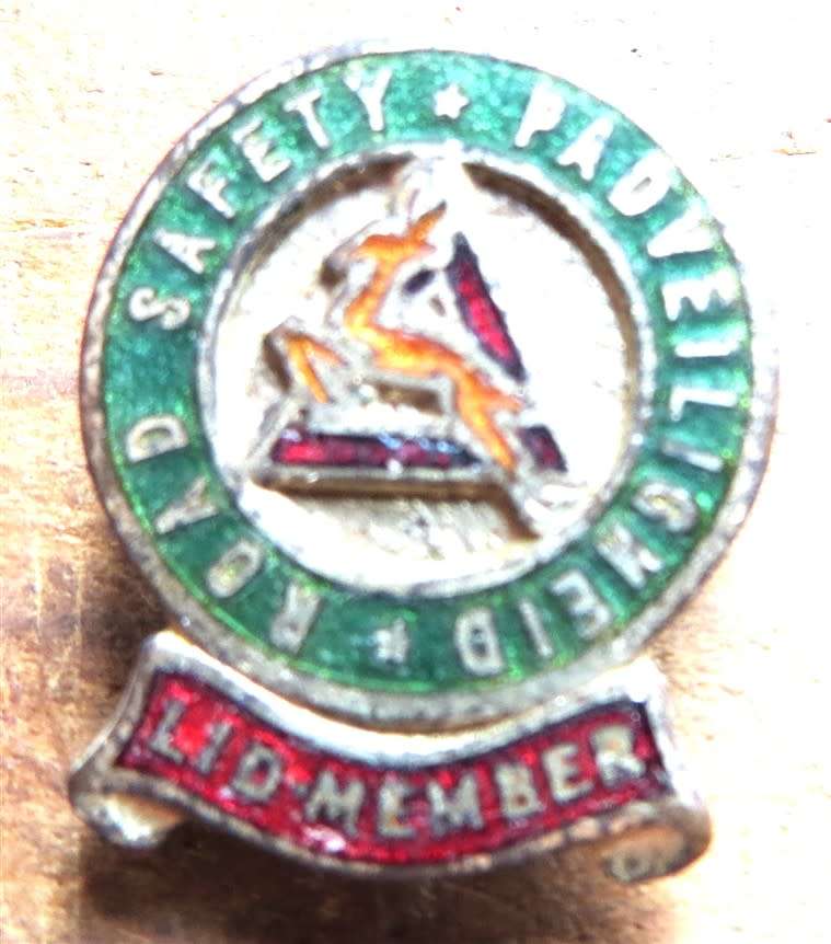 Road Safety / Pad Veiligheid Badge