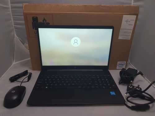HP 15 i3 Laptop (11th gen i3 8GB RAM SSD)