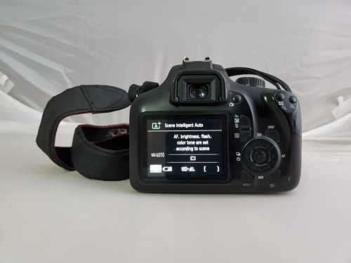 Canon 4000D Camera Kit (18MP 1080p Video with Wi-Fi)