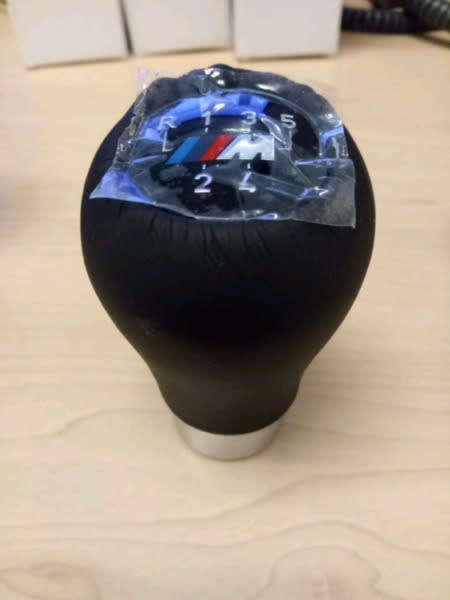 BMW 5 SPEED LEATHER GEAR KNOB