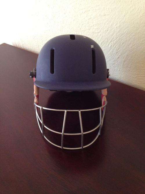 Cricket helmet