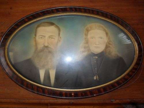 Beautiful Antique Convex Frame.