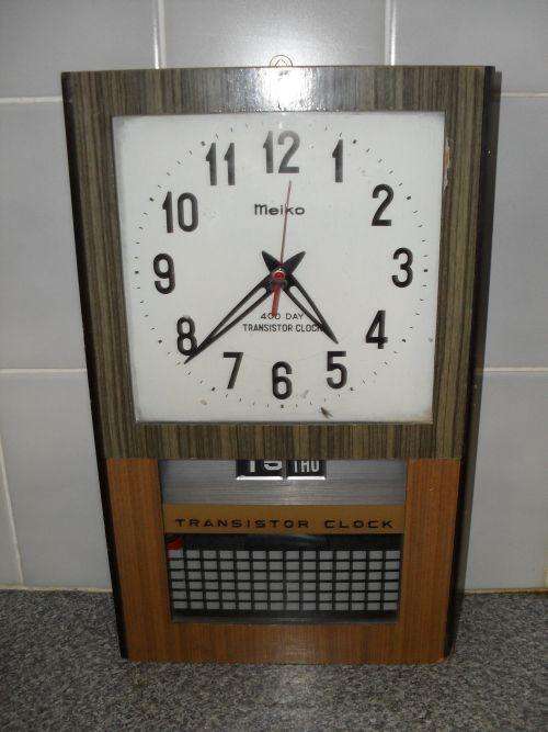 400 Day Transitor Clock.  In Working Order.