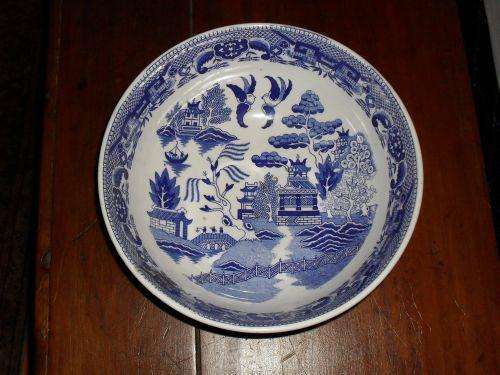 Beautiful Antique Willow Pattern Large Dish.