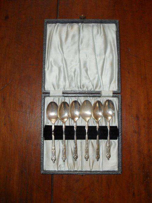 6 Shefield (Made in England) Apostles Teaspoons