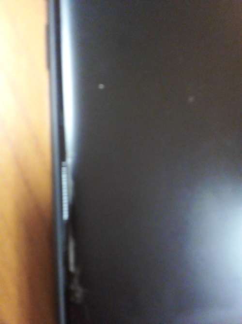 Samsung S9 Black 64GB (Small crack on bottem left of screen - doesn`t affect working)