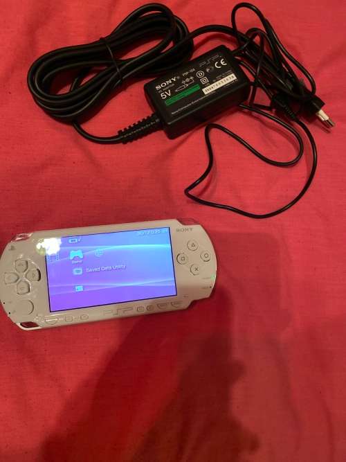 White Sony PSP For Sale, Works Perfectly