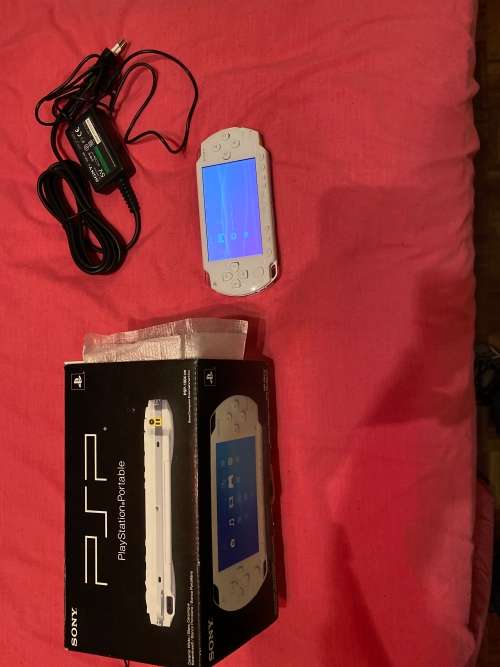 White Sony PSP For Sale, Works Perfectly