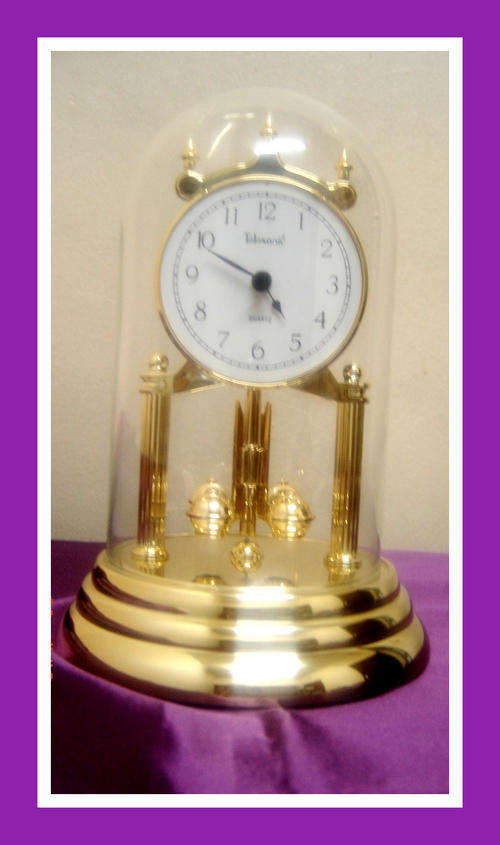 **BRAND NEW** >>Beautiful ANNIVERSARY DOME CLOCK<<**A truly fabulous gift!!**