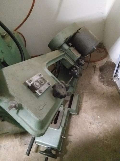 HORIZONTAL INDUSTRIAL METAL BAND SAW 220V