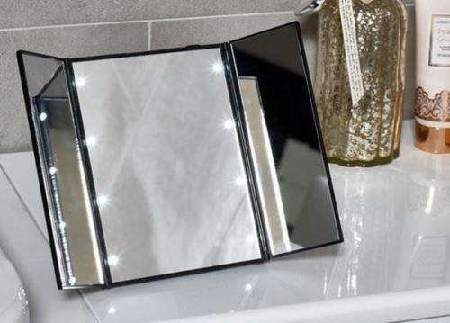 Tri-Folding Mirror with 8 LED lights