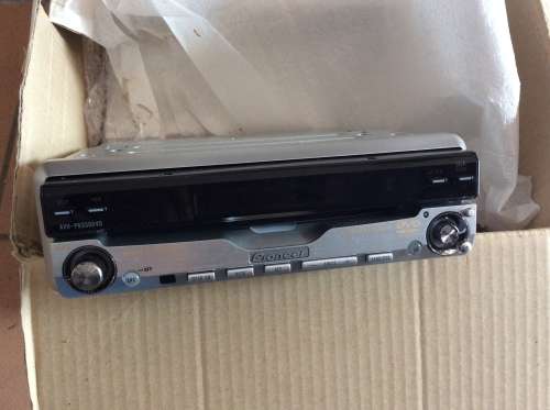 Pioneer 7 inch screen DVD player and 6 remote control DVD changer